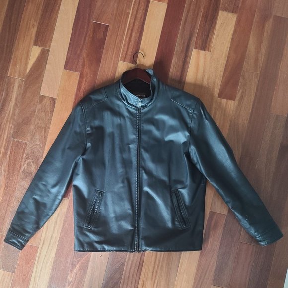 Danier Other - Danier leather jacket